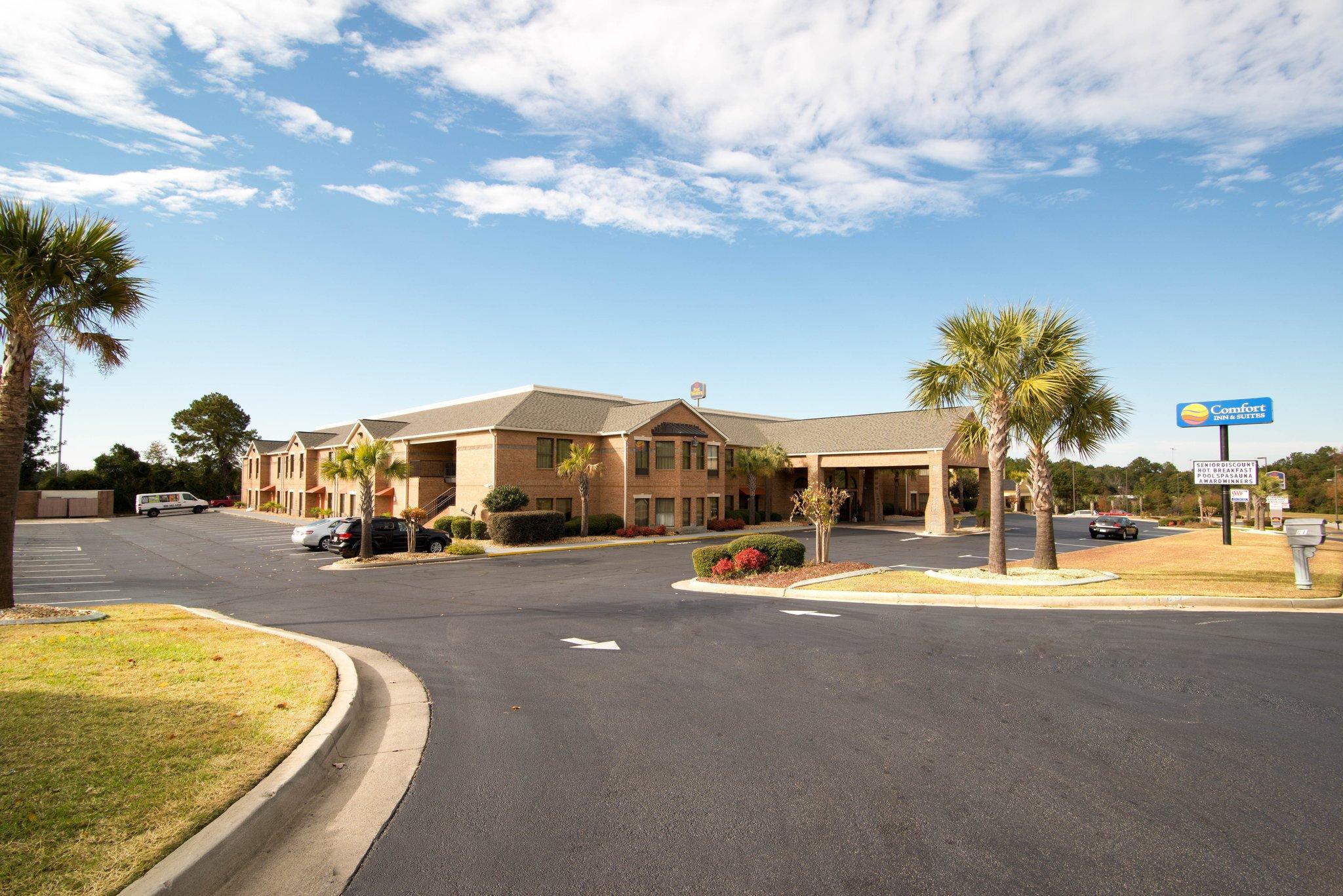 Comfort Inn & Suites Perry National Fairgrounds Area Exterior photo